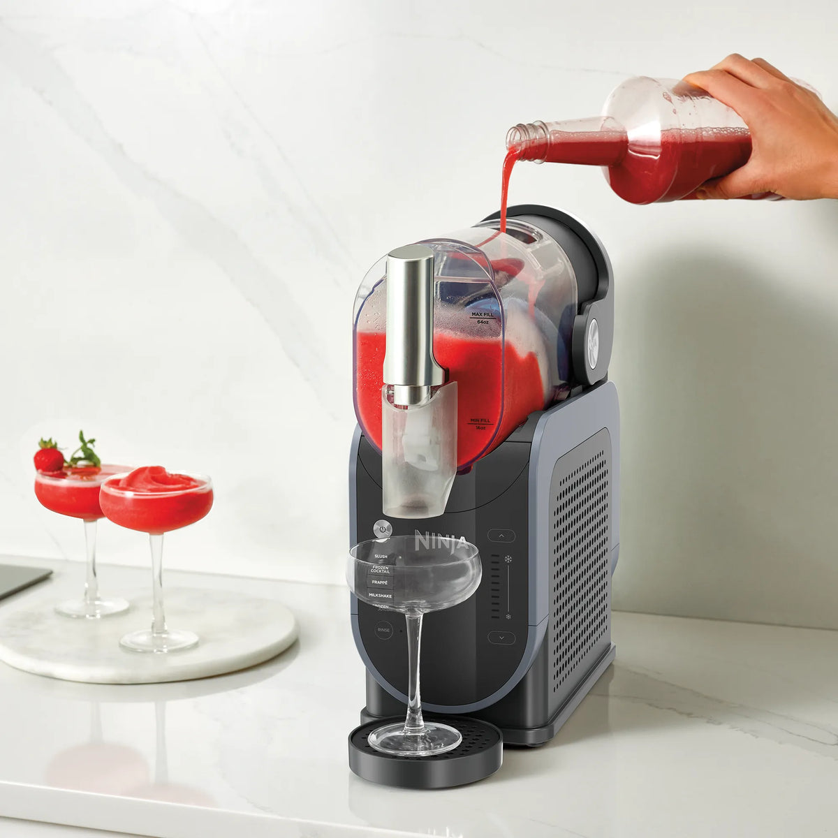 Máquina profesional de bebidas congeladas Ninja SLUSHI 2026