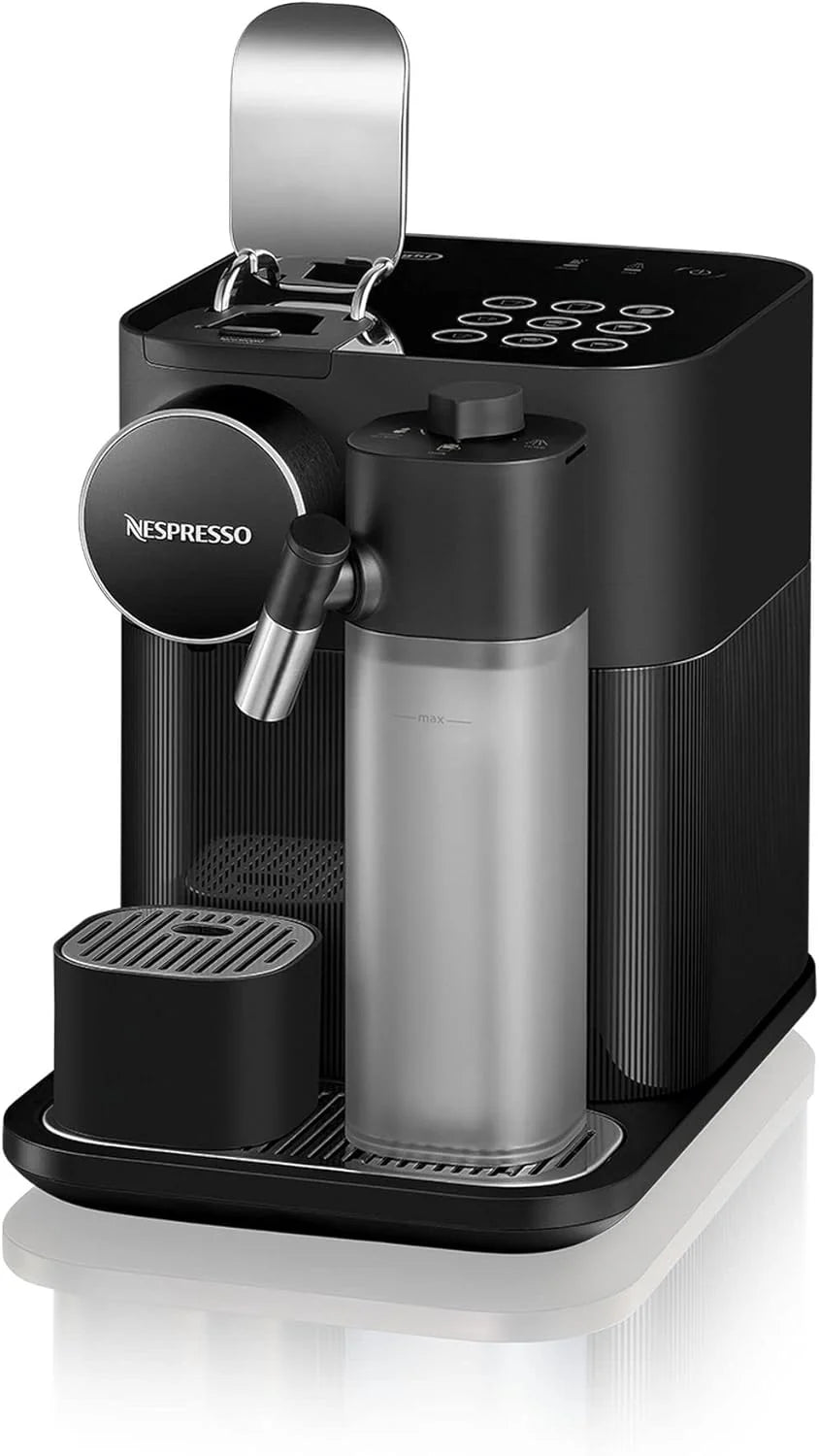 Cafetera de cápsulas Nespresso De'Longhi EN640.W Gran Lattissima de 2026 con sistema automático de leche, presión de 19 bares, 1400 W, color blanco.