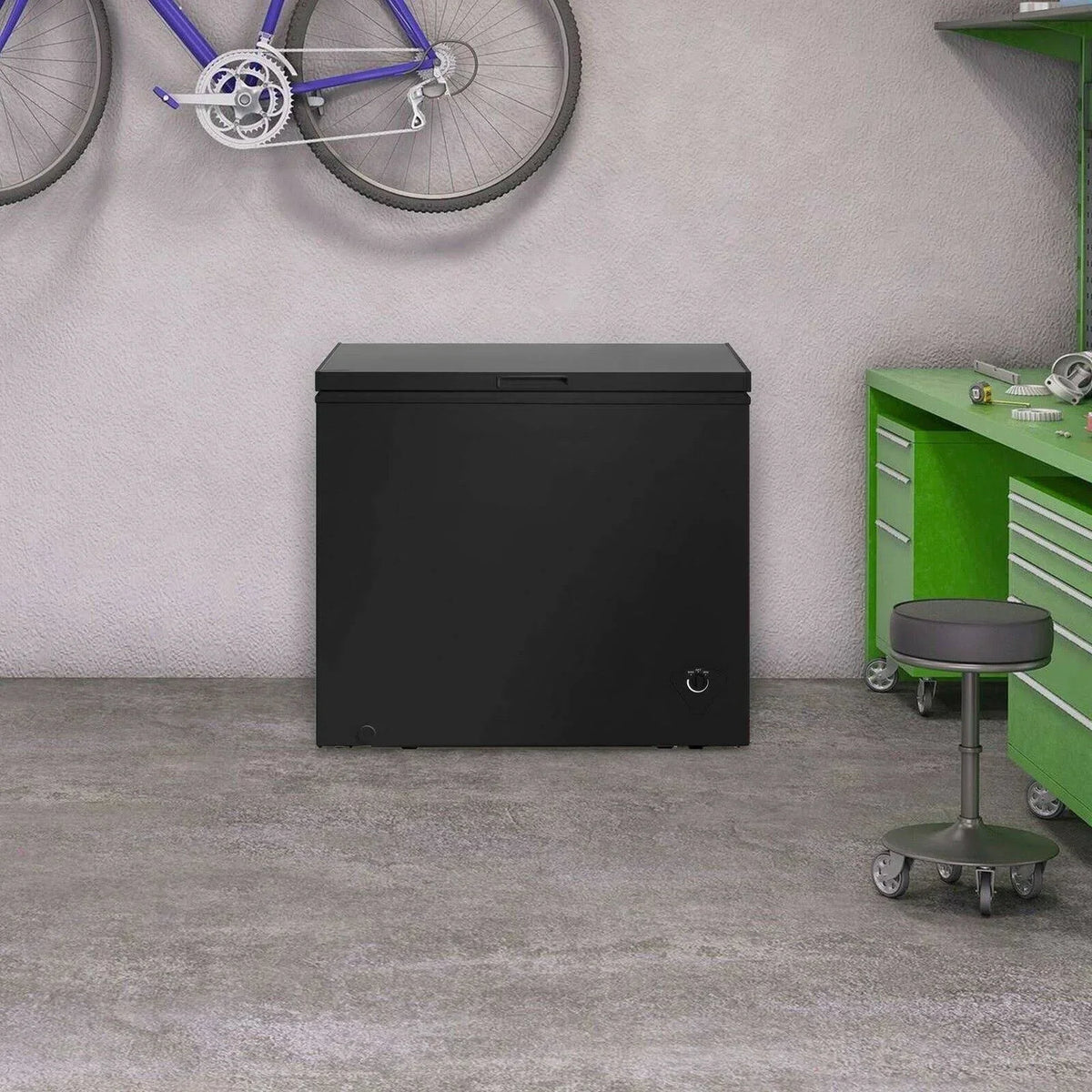 2026 Arctic King 7.0 Cu ft Chest Freezer in Black