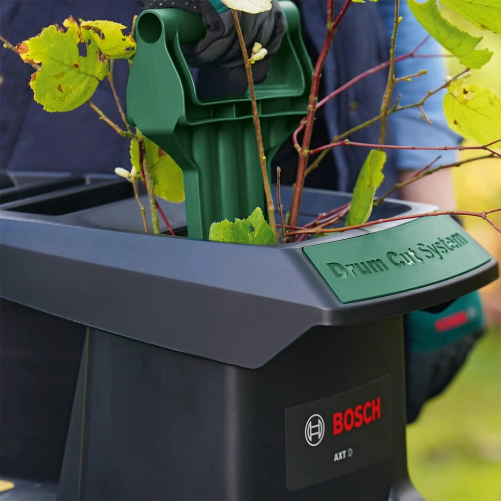 Trituradora de turbina Bosch AXT 25 TC 2026 (2500 W; apta para madera y residuos de jardín duros; incluye guantes de jardinería; caja recolectora integrada de 53 l; en caja de cartón) – Edición