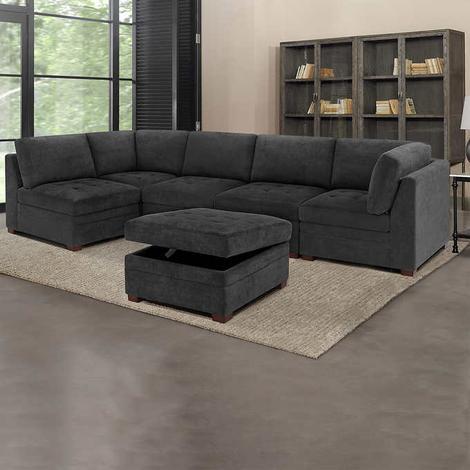 2026 Thomasville Tisdale Fabric Sectional with Storage Ottoman