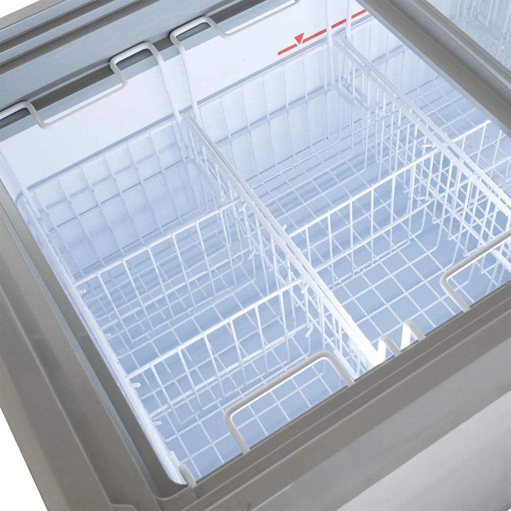 Congelador horizontal para helados GastroHero 2026, 284 litros, congelador profundo, iluminación LED, tapa de vidrio corrediza, ruedas. Congelador comercial para venta de helados, – 18 °C, quiosco de catering.