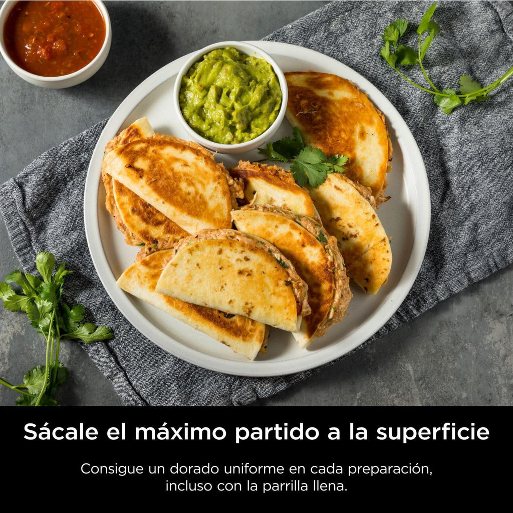 Parrilla y plancha de interior Ninja Sizzle Pro XL con placa y plancha de cerámica antiadherente, tapa desmontable, recolector de grasa y guía de recetas, plata/negro GX101EU 2026