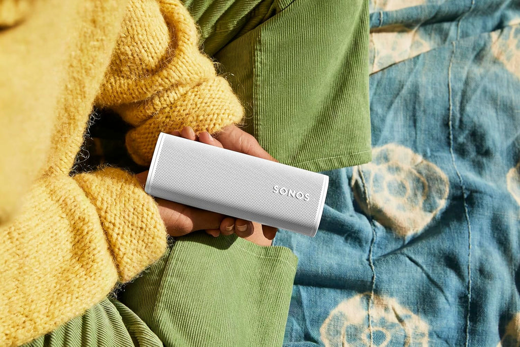 Sonos Roam 2 (2026) | Altavoz ligero, portátil e impermeable con Bluetooth, Wi – Fi, al menos 10 horas de autonomía y control por voz para uso en interiores y exteriores – Blanco