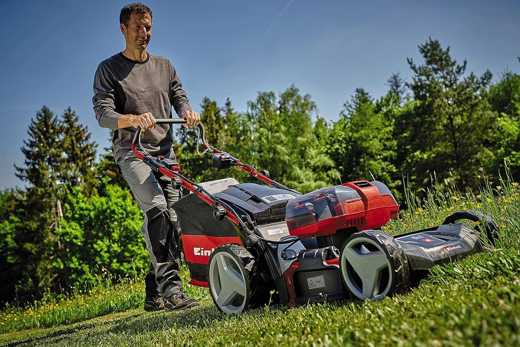 2026 Einhell Akku – Rasenmher GE – CM 36/47 S HW Li Kit Power X – Change (36 V, 47 cm de ancho, hasta 700 m, sin escobillas, tracción por radentro, depósito de 75 L, incluye 4 baterías de 4,0 Ah + 2 cargadores dobles)