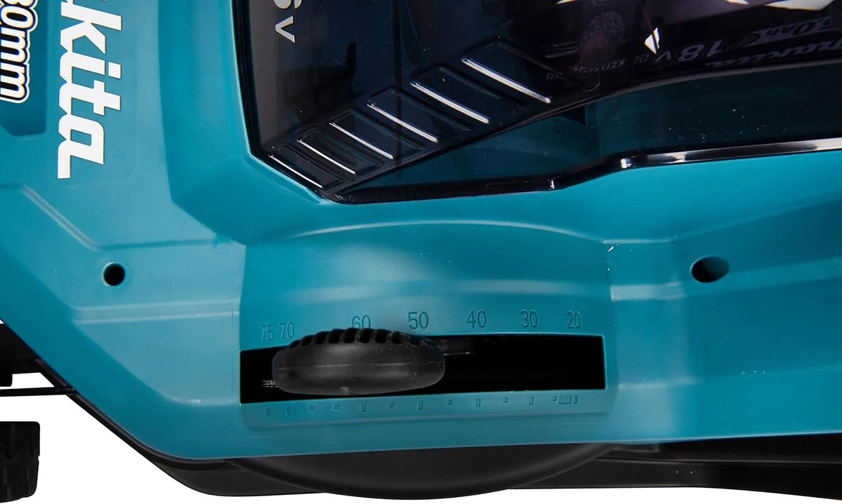 Cortacésped inalámbrico Makita DLM382PM2 2026, 2 baterías de 18 V / 4,0 Ah + cargador doble.