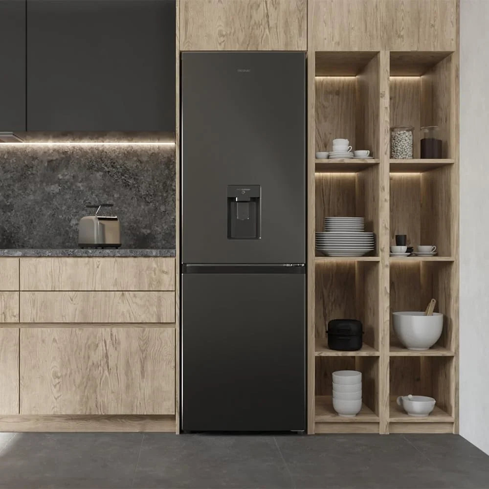 2026 Cecotec Frigorífico Combi 2 Puertas con dispensador de agua Bolero CoolMarket Combi 296 DF WD Dark E. 296L, 60cm de ancho, Funciones FastCooling, FastFreezing y DeFrost, LED interior, Dark Inox
