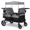Cochecito de bebé Jeep Wrangler Deluxe de 4 plazas, modelo 2026, de Delta Children.