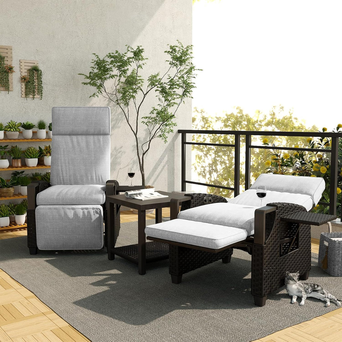 Tumbona de ratán Grand Patio 2026 con cojín de asiento, sillón, respaldo ajustable, para uso interior y exterior, gris oscuro – Cojín de asiento gris oscuro y ratán marrón.