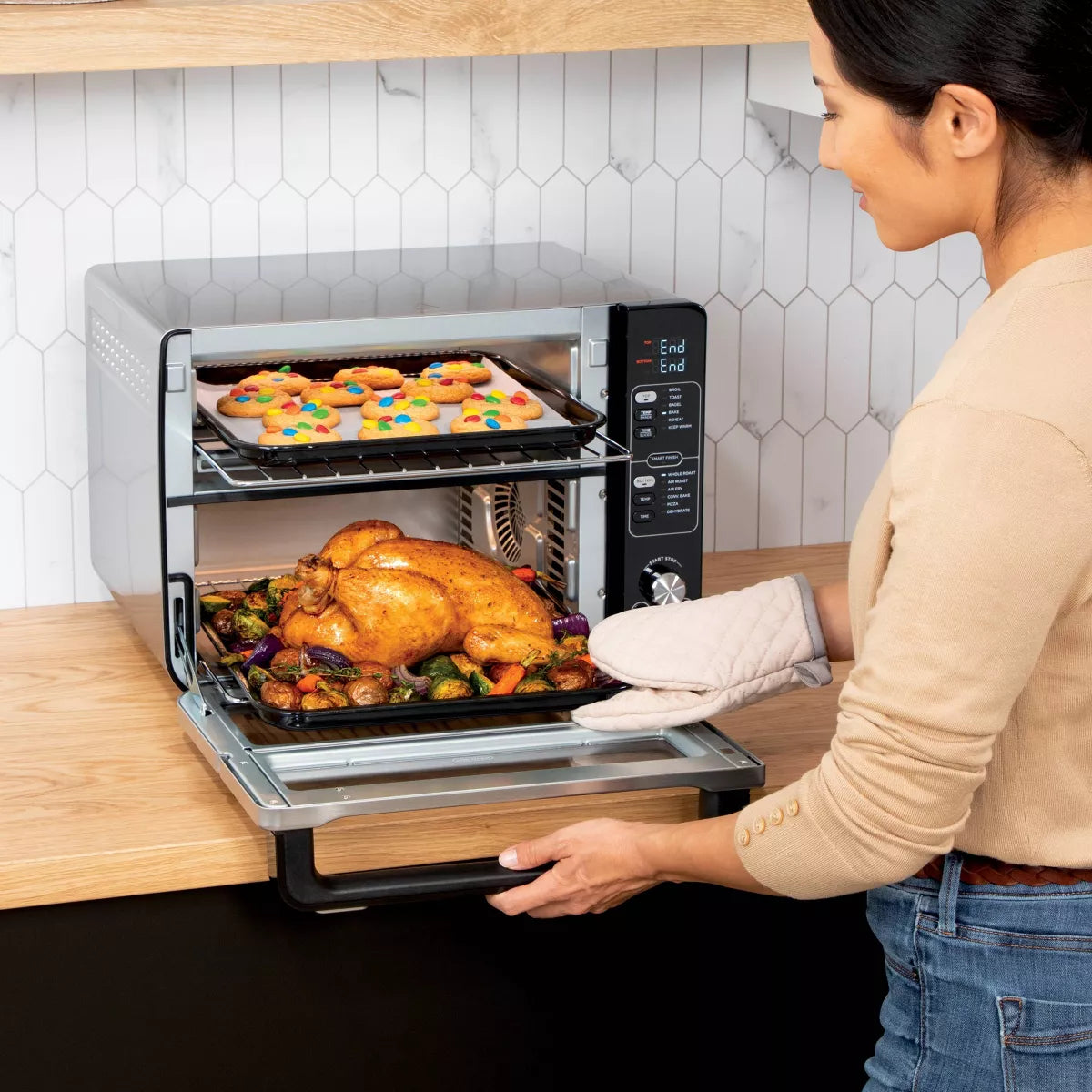 2026 12-in-1 Double Oven with FlexDoor, FlavorSeal Smart Finish, Rapid Top Oven, Convection and Air Fry Bottom Oven DCT401