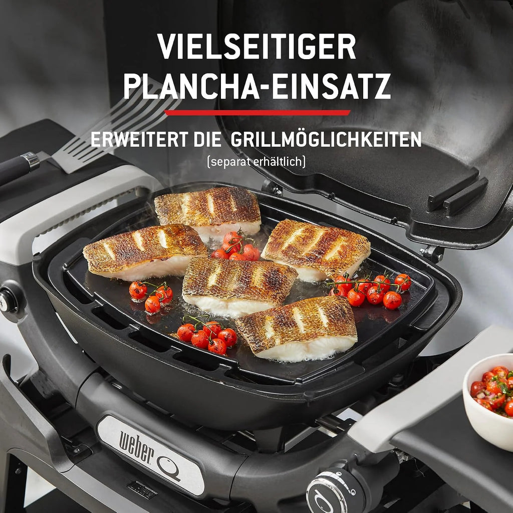 Parrilla de gas portátil Weber Q 1100N 2026, ligera, ideal para acampar, patios y balcones. Cuenta con quemador de alto rendimiento, rejillas de hierro fundido esmaltado y encendido electrónico. Color negro medianoche.