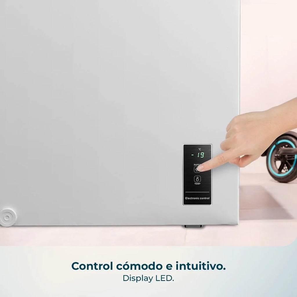 Congelador horizontal Cecotec Bolero CoolMarket 143L blanco, modelo 2026. Cesta con asas, control electrónico LED, UltraContact D – Cool, doble función, puerta ZeroG (80º – 30º), congelación rápida, compacto.