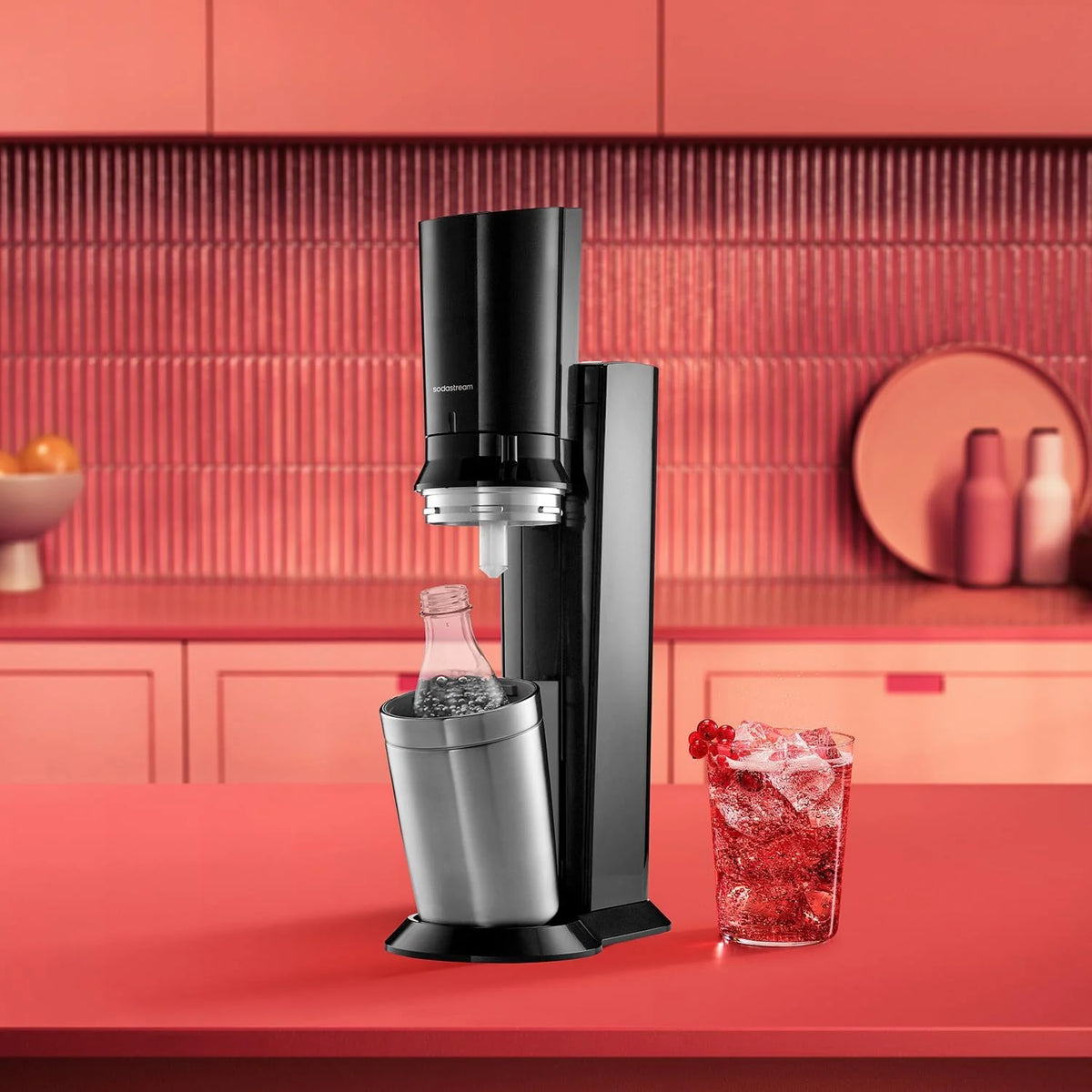 Máquina para hacer agua con gas SodaStream Crystal 3.0 de 2026 con 2 cilindros de CO2 de conexión rápida y 2 jarras de vidrio.