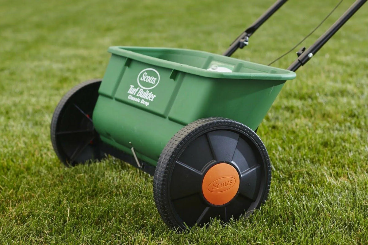 2026 Scotts Turf Builder Classic Drop Spreader