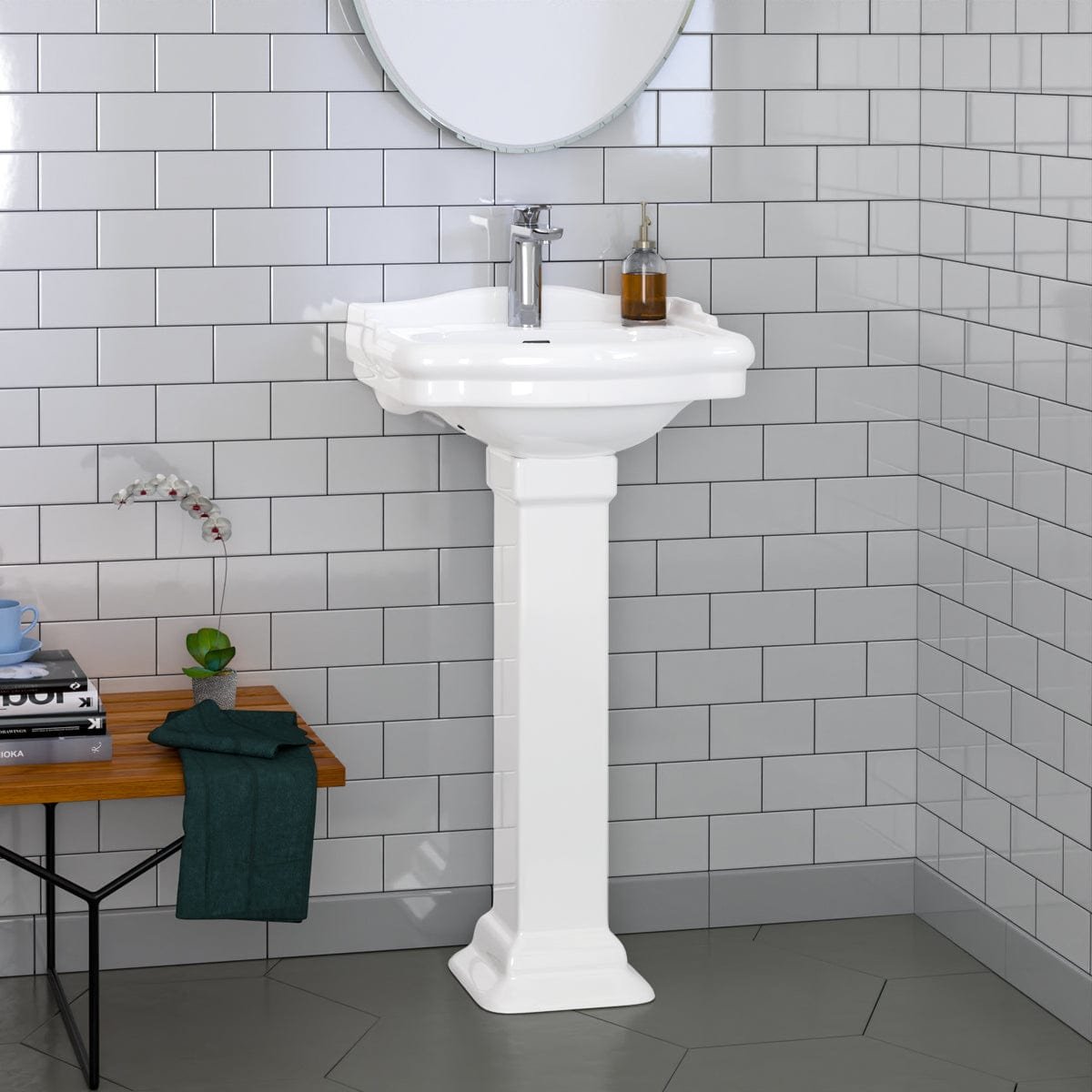 Compact Pedestal Sink